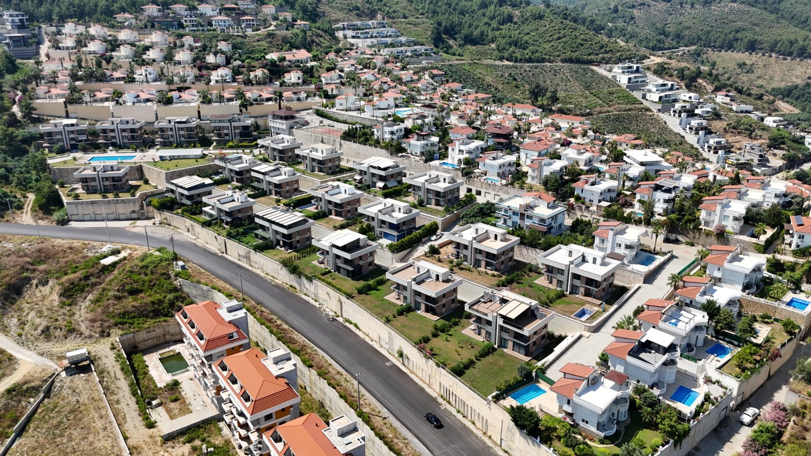 Unfurnished 4+1 Semi-Detached Villa for Sale in Kargıcak, Alanya