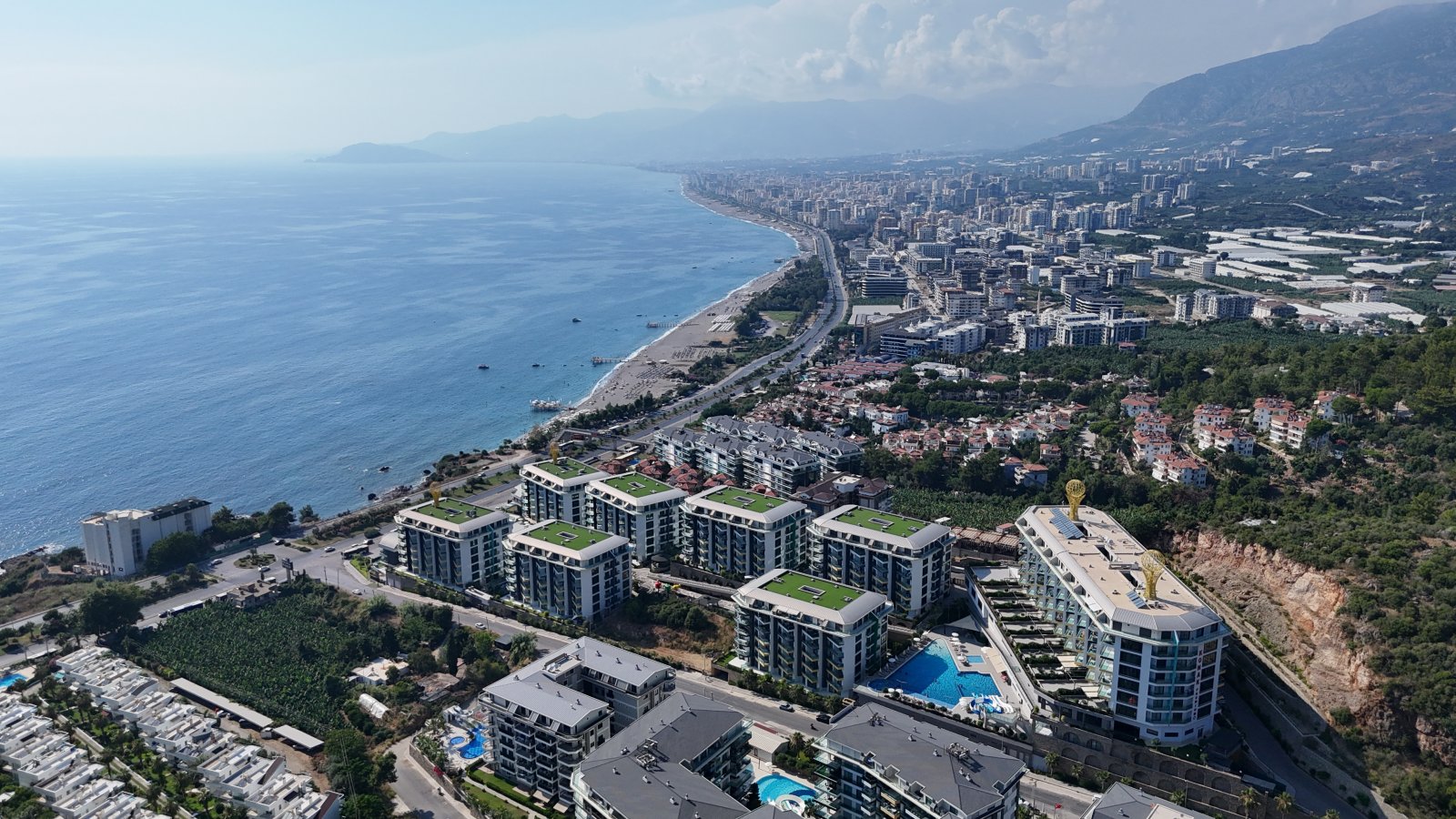 Furnished 1+1 Beachfront Apartment for Sale in Kargıcak, Alanya
