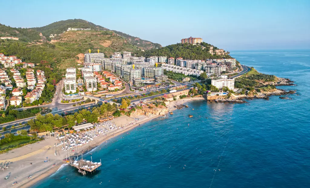 Furnished 3+1 Duplex Apartment in a Seafront Complex in Kargicak, Alanya