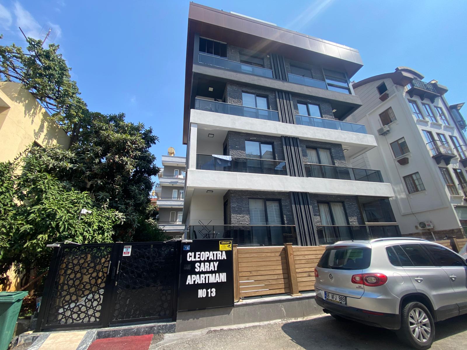 2+1 Apartment for Sale in Cleopatra Saray, Alanya City Center – 450m to Kleopatra Beach