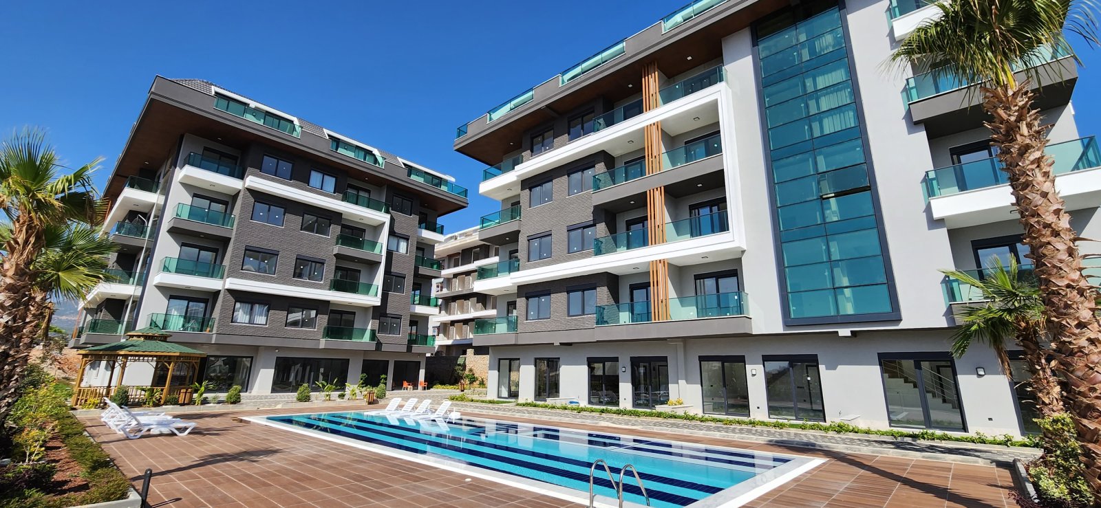 1+1 Apartment for Sale in Sea Pearl Park, Oba Alanya